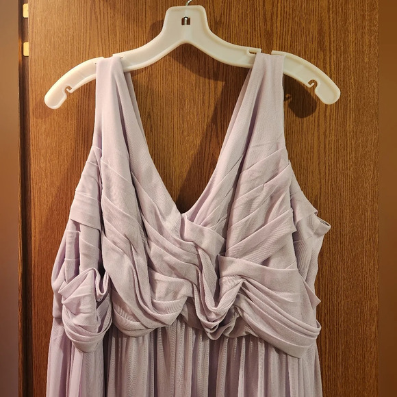 David's Bridal Size 24 Iris/Lavender Long Bridesmaid Dress with Cowl Neck Back - Picture 7 of 16